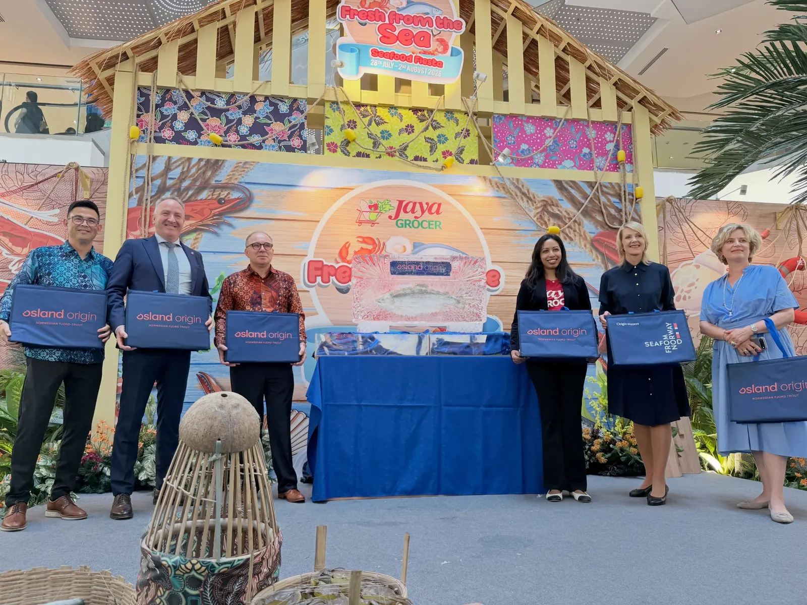 Osland Origin and Jaya Grocer signing ceremony